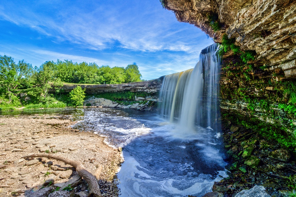 backpacking estonia